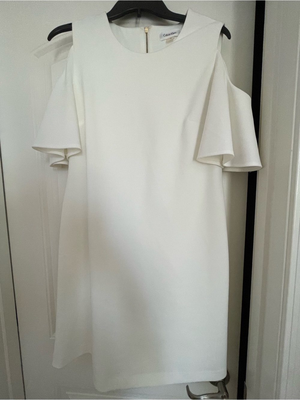 Calvin Klein white mini dress with ruffle sleeves #minidress #ruffles